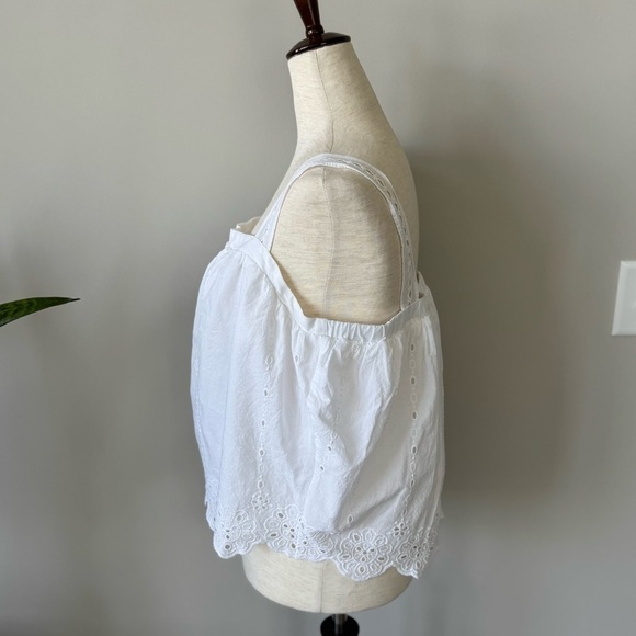 Maurice White Eyelet Lace Tank Top - Picture 3 of 7